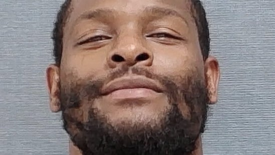 Le’Veon Bell, ex-Pittsburgh Steelers running back, was arrested in Ohio for child support issues linked to a Michigan warrant