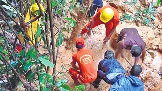 The rescue teams have retrieved five bodies, while four others are still under the debris.