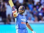 <p>రియల్ ఎస్టేట్ డేటా సంస్థ ‘స్క్వేర్ యార్డ్స్’ పరిశీలించిన ప్రాపర్టీ రిజిస్ట్రేషన్ పత్రాల ప్రకారం.. ఈ లావాదేవీకి సంబంధించి స్టాంప్ డ్యూటీ కింద రూ. 1.31 కోట్లు, రిజిస్ట్రేషన్ రుసుము కింద రూ. 30,000 చెల్లించారు. ఈ కొత్త అపార్ట్‌మెంట్ రిజిస్ట్రేషన్ ప్రక్రియ డిసెంబర్ 12, 2025న అధికారికంగా పూర్తయింది.</p>