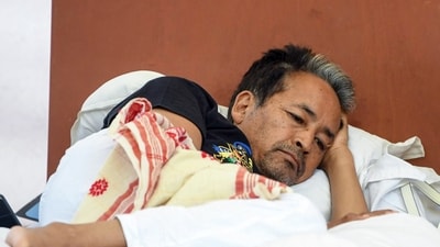 Sonam Wangchuk has gone on a hunger strike, demanding the resignation of Education Minister Dharmendra Pradhan over alleged examination irregularities. (that I) Sonam Wangchuk has gone on a hunger strike, demanding the resignation of Education Minister Dharmendra Pradhan over alleged examination irregularities. (that I)