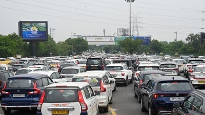 Delhi Traffic Police has issued a traffic advisory for July 21 ahead of the Desh Bachao Morcha's scheduled protest at Kisan Ghat. (HT Photo/ Sunil Ghosh) Delhi Traffic Police has issued a traffic advisory for July 21 ahead of the Desh Bachao Morcha's scheduled protest at Kisan Ghat. (HT Photo/ Sunil Ghosh)