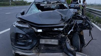 Six colleagues from Jaipur were travelling to Nainital for an official function when the crash occurred near Marora village between 2.30am and 3am. (HT)
