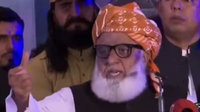 কার্গিলের প্রসঙ্গ টেনে ফজলুর রহমানকে বলতে শোনা যায়, পাকিস্তান নিজের শহিদ সেনাদের মর্যাদা দিতেও ব্যর্থ হয়েছে। কার্গিলের প্রসঙ্গ টেনে ফজলুর রহমানকে বলতে শোনা যায়, পাকিস্তান নিজের শহিদ সেনাদের মর্যাদা দিতেও ব্যর্থ হয়েছে।