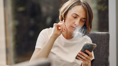 Vaping can affect how the skin heals from within, shares Dr Sood. (Pexel) Vaping can affect how the skin heals from within, shares Dr Sood. (Pexel)