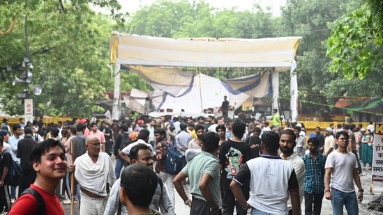 జంతర్ మంతర్ వద్ద తాజా పరిస్థితి.. (PTI)