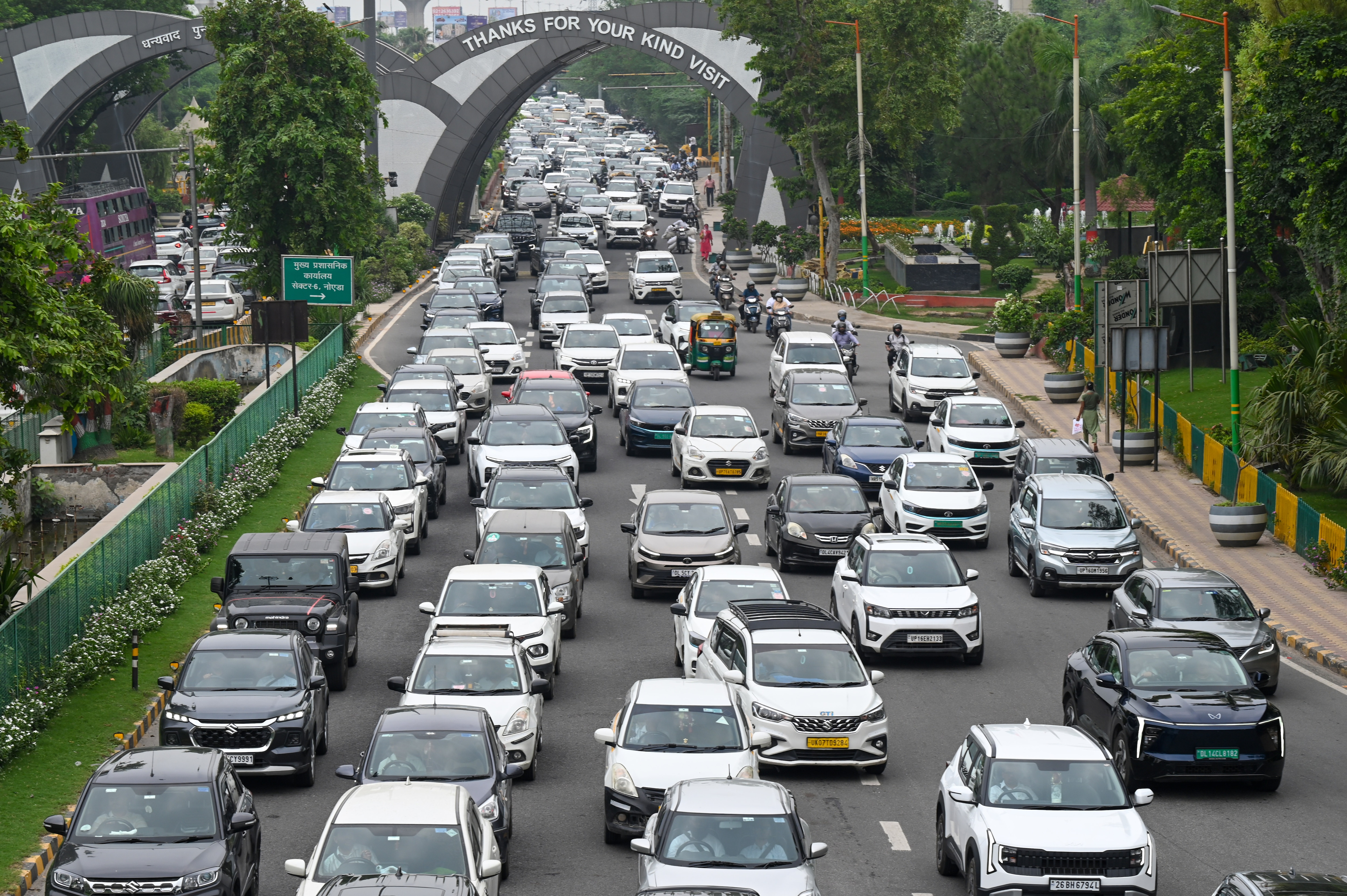 Noida, India-July 20, 2026:Protests by the 'Cockroach Party' in Delhi led to congestion in several parts of the Delhi city, causing traffic jams on routes from Noida towards the DND Flyway and Kalindi Kunj, in Noida, India, on Monday, July 0, 2026. (Photo by Sunil Ghosh / Hindustan Times) Noida, India-July 20, 2026:Protests by the 'Cockroach Party' in Delhi led to congestion in several parts of the Delhi city, causing traffic jams on routes from Noida towards the DND Flyway and Kalindi Kunj, in Noida, India, on Monday, July 0, 2026. (Photo by Sunil Ghosh / Hindustan Times)
