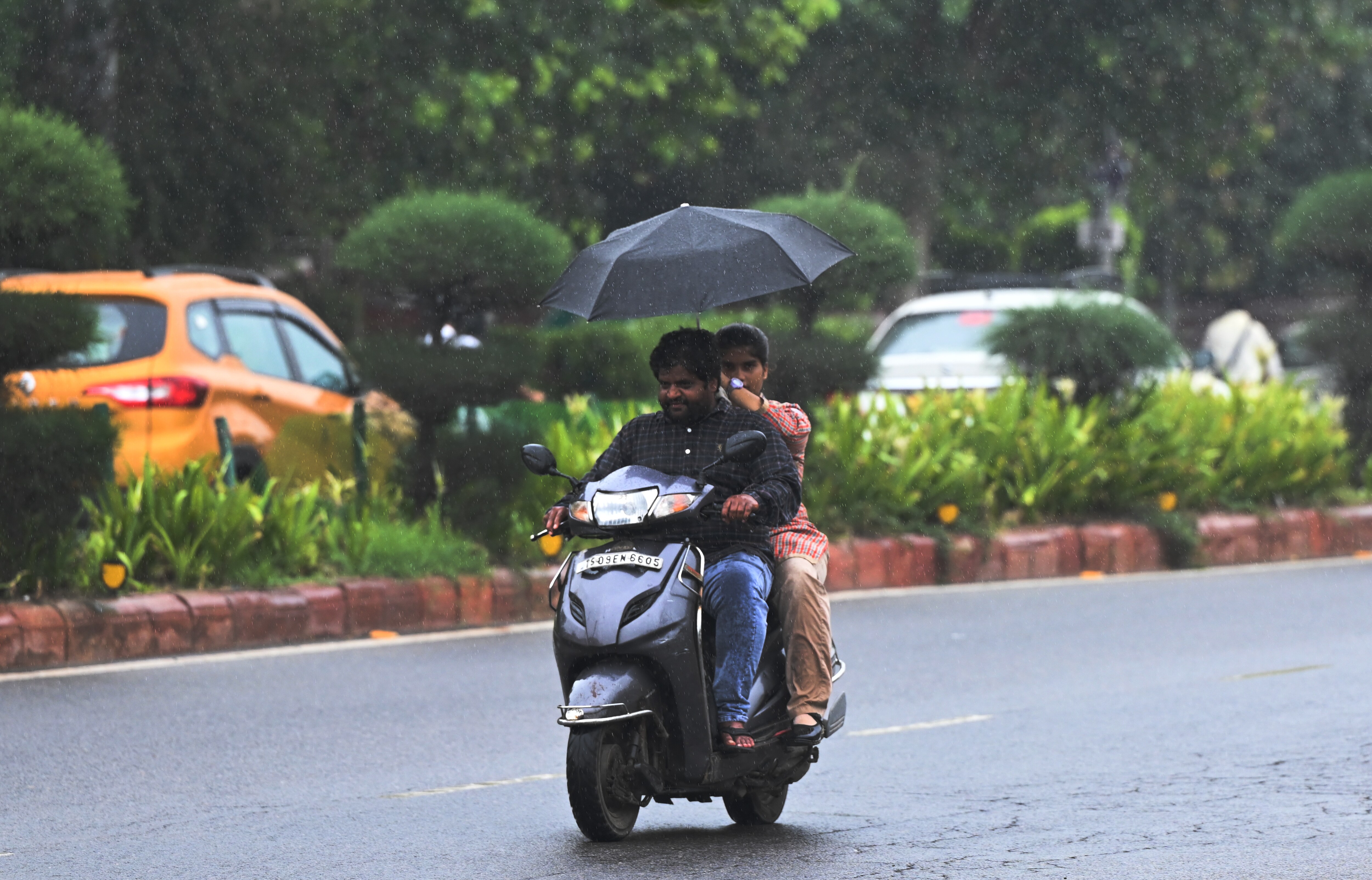 Rain in Delhi. (Arvind Yadav/ Hindustan Times) Rain in Delhi. (Arvind Yadav/ Hindustan Times)