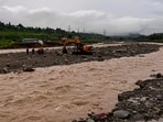 heavy rainfall lashed J&K's Rajouri district, prompting district administration and Rajouri Police to issue advisories asking residents to remain alert amid rising river water level