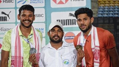 Pole vaulters Meena, Kumar raise coach’s hopes at CWG