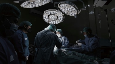 A conversation with the driver’s boss left the surgeon surprised. (Representational image). (Unsplash) A conversation with the driver’s boss left the surgeon surprised. (Representational image). (Unsplash)