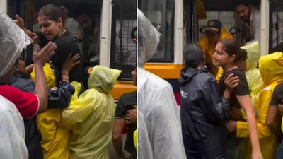 আটক করা হল আয়েশা খানকে। (Instagram Video Grab) আটক করা হল আয়েশা খানকে। (Instagram Video Grab)