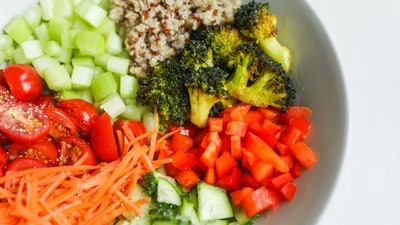 Eating more fruits and vegetables is healthier than drinking detox drinks, shares Dr Sethi. (Pexel) Eating more fruits and vegetables is healthier than drinking detox drinks, shares Dr Sethi. (Pexel)