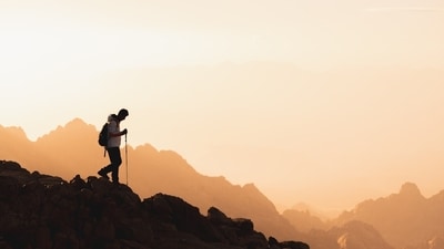 Why Gen Z hikers keep getting lost up mountains (Unsplash)