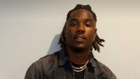 Former running back, Le'Veon Moss was arrested in his hometown of Baton Rouge, Louisiana, on a charge of cruelty to a juvenile.