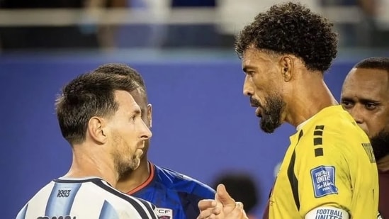 Lionel Messi and Vozinha during their FIFA World Cup 2026 clash.