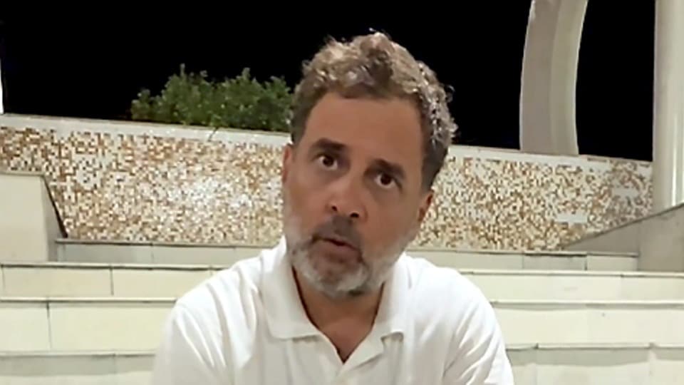 লোকসভার বিরোধী দলনেতা রাহুল গান্ধী (@RahulGandhi)