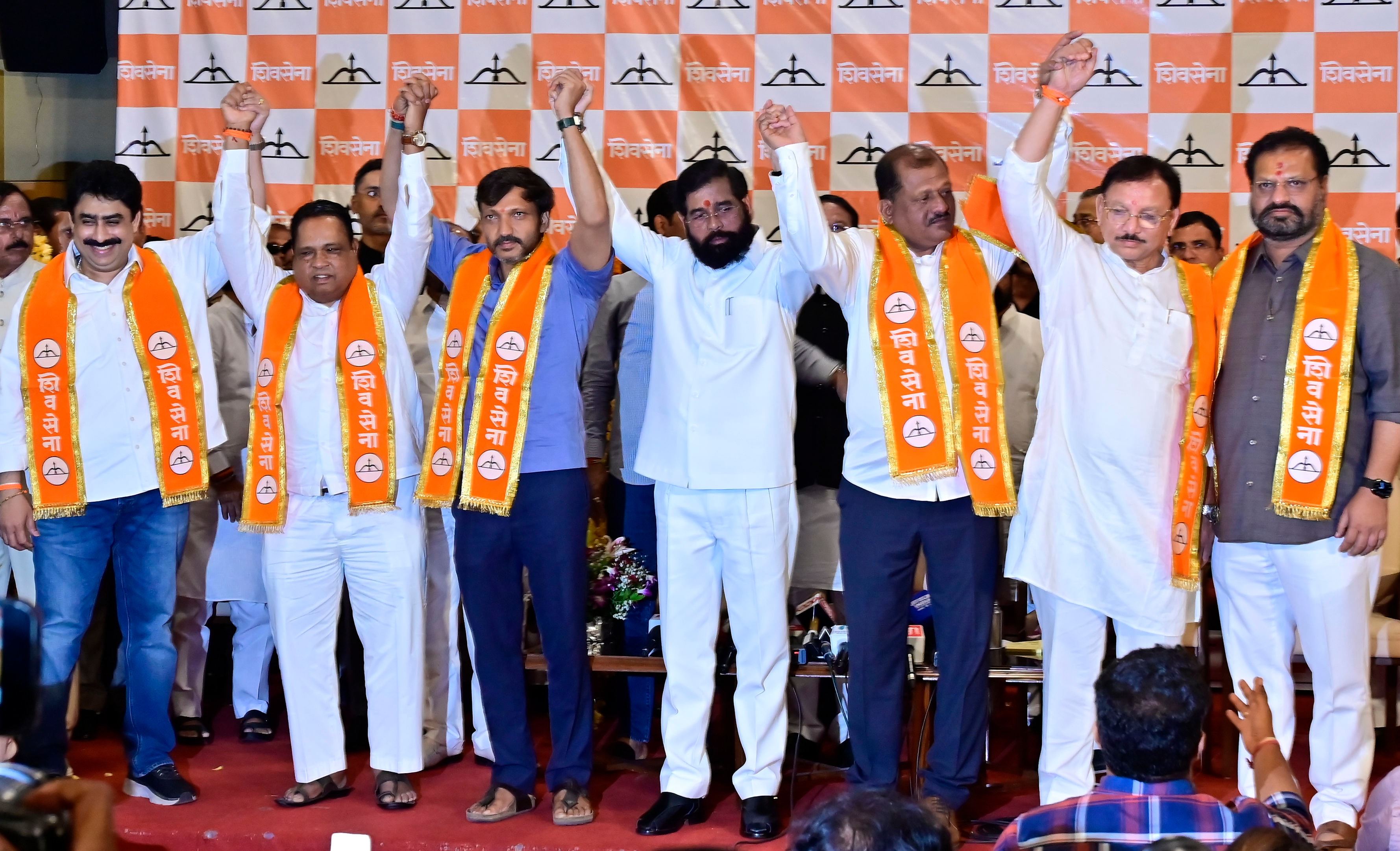 MPs Sanjay Dina Patil, Bhausaheb Wakchaure, Omraje Nimbalkar, Sanjay Jadhav, Sanjay Deshmukh and Nagesh Patil Ashtikar rebelled against the Uddhav Thackeray-led Shiv Sena. (Anshuman Poyrekar/HT Photo)