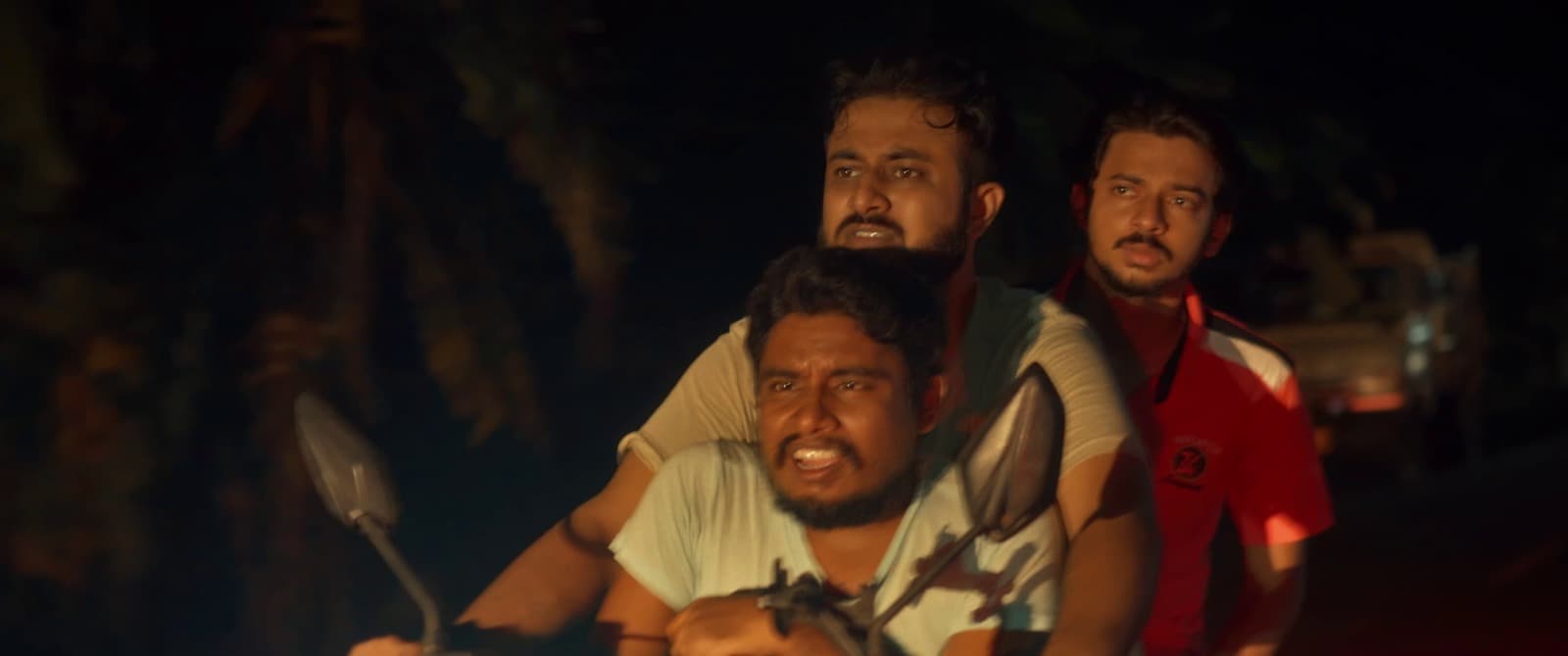 লক্ষ্মীলাভের মধ্যেই লুকিয়ে বিপদের ইঙ্গিত