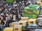 A heavy rush is seen at the ITO bus stop on Wednesday evening. (Sonu Mehta /Hindustan Times)