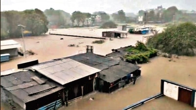 Over 1 lakh people cut off as heavy rain floods Palghar district Over 1 lakh people cut off as heavy rain floods Palghar district