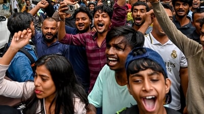 Students and supporters of the Cockroach Janta Party gathered at Shivaji Park in Dadar, Mumbai to show solidarity with the CJP protest in Delhi. (Raju Shinde/HT Image) Students and supporters of the Cockroach Janta Party gathered at Shivaji Park in Dadar, Mumbai to show solidarity with the CJP protest in Delhi. (Raju Shinde/HT Image)