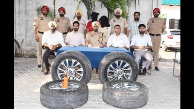 Police investigations further revealed that the duo was also allegedly involved in a previous tyre theft in the same locality. (HT Photo) Police investigations further revealed that the duo was also allegedly involved in a previous tyre theft in the same locality. (HT Photo)