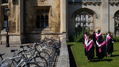 MBA in the AI Era: How business schools are preparing tomorrow's global leaders MBA in the AI Era: How business schools are preparing tomorrow's global leaders
