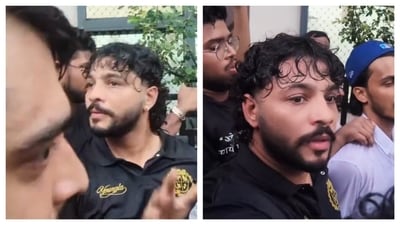 Raftar walking with the protestors in Mumbai. Raftar walking with the protestors in Mumbai.