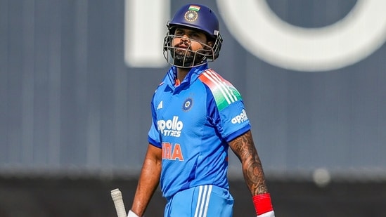 India vs Zimbabwe LIVE Score 1st T20I: Mayank Yadav’s thunderbolt gives IND first-ball wicket  www.hindustantimes.com