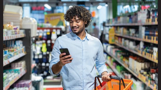 In the supermarket, consumers pick the products that look healthy. It’s easier than reading labels. (ADOBE STOCK)