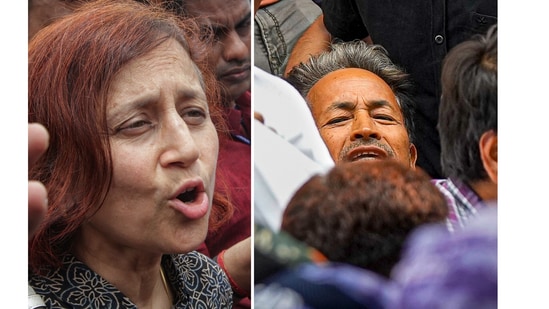 Angmo said political leaders should have joined the students protesting at Delhi's Jantar Mantar instead of staging a demonstration outside the Prime Minister's residence.