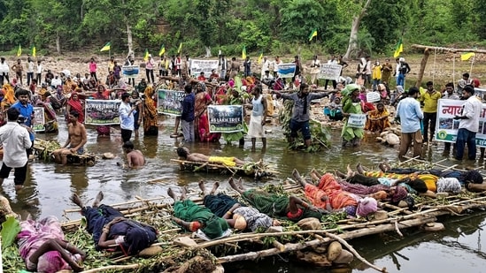 Pyres, cockroaches, hanging satyagrahas: Major protests across India | In pics