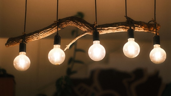 5 lighting tricks that can instantly make your living space feel more elegant and welcoming.