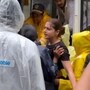 తెలుగు హీరోయిన్ ఆయేషా ఖాన్ అరెస్ట్.. 15 మంది పోలీసులతో బలవంతంగా వ్యాన్‌లోకి..! వీడియో వైరల్

