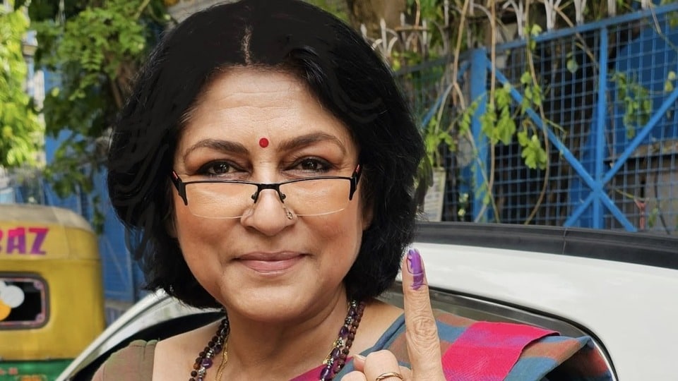 ছাত্র বিক্ষোভ নিয়ে মন্তব্য করতে নারাজ রূপা গঙ্গোপাধ্যায়।