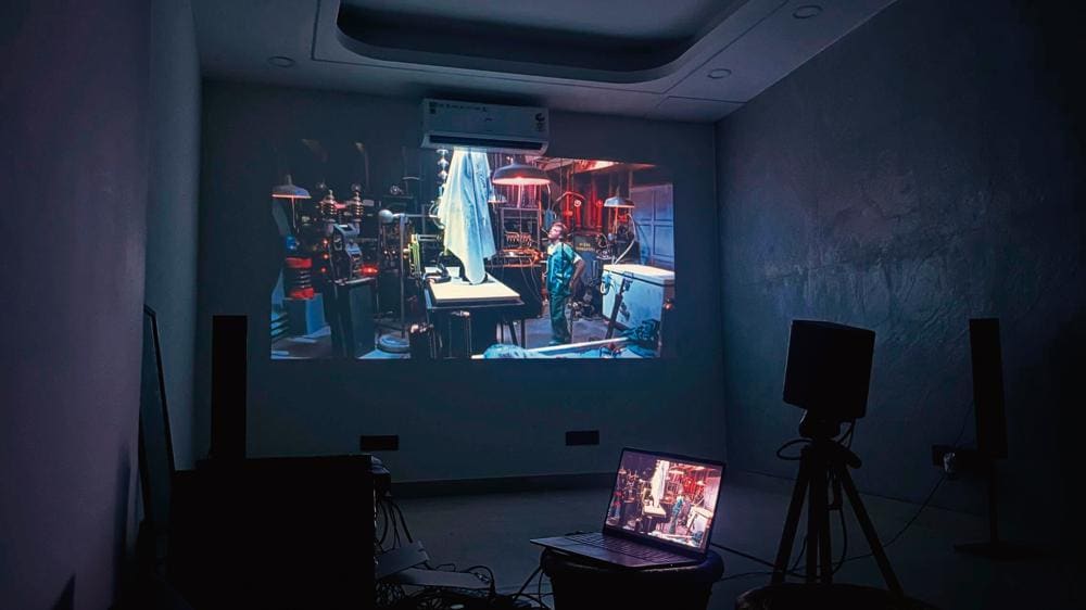 An underground screening collective has the city’s horror film connoisseur come together to watch movies together.