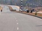 Structures measuring 60 metres or less will not be treated separately for this purpose.