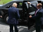 An unverified video claiming to show Donald Trump falling while getting into a limousine has gone viral.