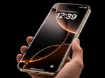 Samsung could help Apple build a slimmer, more immersive quad-curved display for iPhone 20.