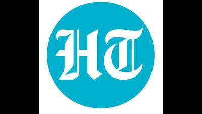3 hospitalised after smoke fills Mahavitaran HQ in Bandra