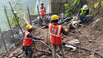 IIT-B recommends diversion of rainwater flow to prevent landslides on Pune-Mumbai Expressway’s Missing Link IIT-B recommends diversion of rainwater flow to prevent landslides on Pune-Mumbai Expressway’s Missing Link