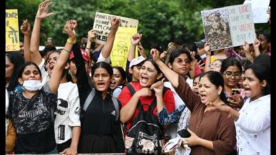 Protestors continued the demonstration over NEET paper leak at Jantar Mantar on Friday. (Sanjeev Verma/HT) Protestors continued the demonstration over NEET paper leak at Jantar Mantar on Friday. (Sanjeev Verma/HT)