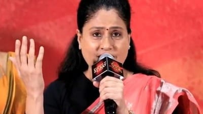 Vijayashanti: నా తొలి రెమ్యునరేషన్ 5 వేలు.. అందులో 2 వేలు నొక్కేశారు..: విజయశాంతి కామెంట్స్ వైరల్ Vijayashanti: నా తొలి రెమ్యునరేషన్ 5 వేలు.. అందులో 2 వేలు నొక్కేశారు..: విజయశాంతి కామెంట్స్ వైరల్