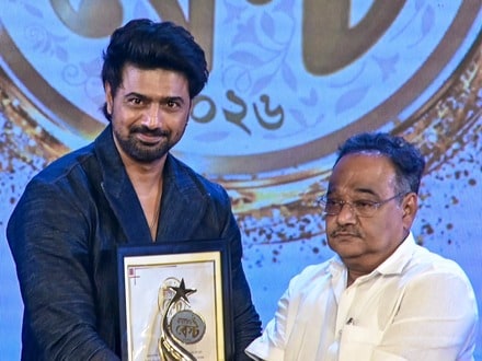 ‘বিভাজন নয়,দরকার গঠনমূলক সংলাপ’, যন্তর-মন্তরে ‘আরশোলা’দের প্রতিবাদ থামার নাম নেই, মুখ খুললেন দেব