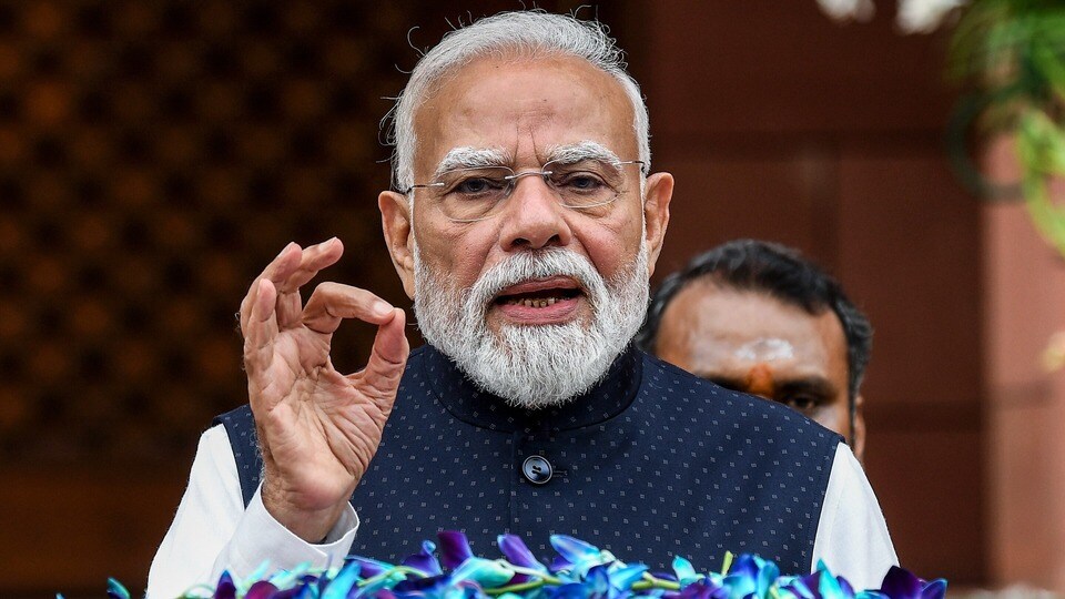 ‘যুবসমাজকে ধন্যবাদ’, শুক্রের রাতে ফের ভিডিয়ো পোস্ট মোদীর, দিলেন কোন বার্তা? (ANI Photo/Rahul Singh)