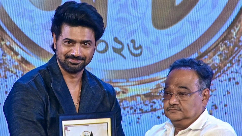 ‘বিভাজন নয়,দরকার গঠনমূলক সংলাপ’, যন্তর-মন্তরে ‘আরশোলা’দের প্রতিবাদ থামার নাম নেই, মুখ খুললেন দেব (PTI)