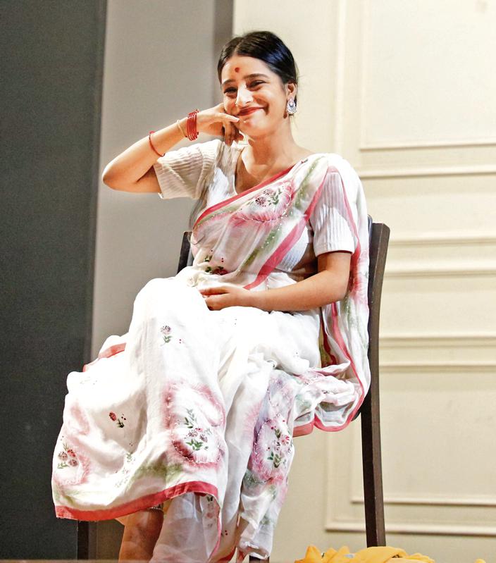 18-year-old LSR aspirant Vridhi Bajaj performed as Gangubai. 18-year-old LSR aspirant Vridhi Bajaj performed as Gangubai.