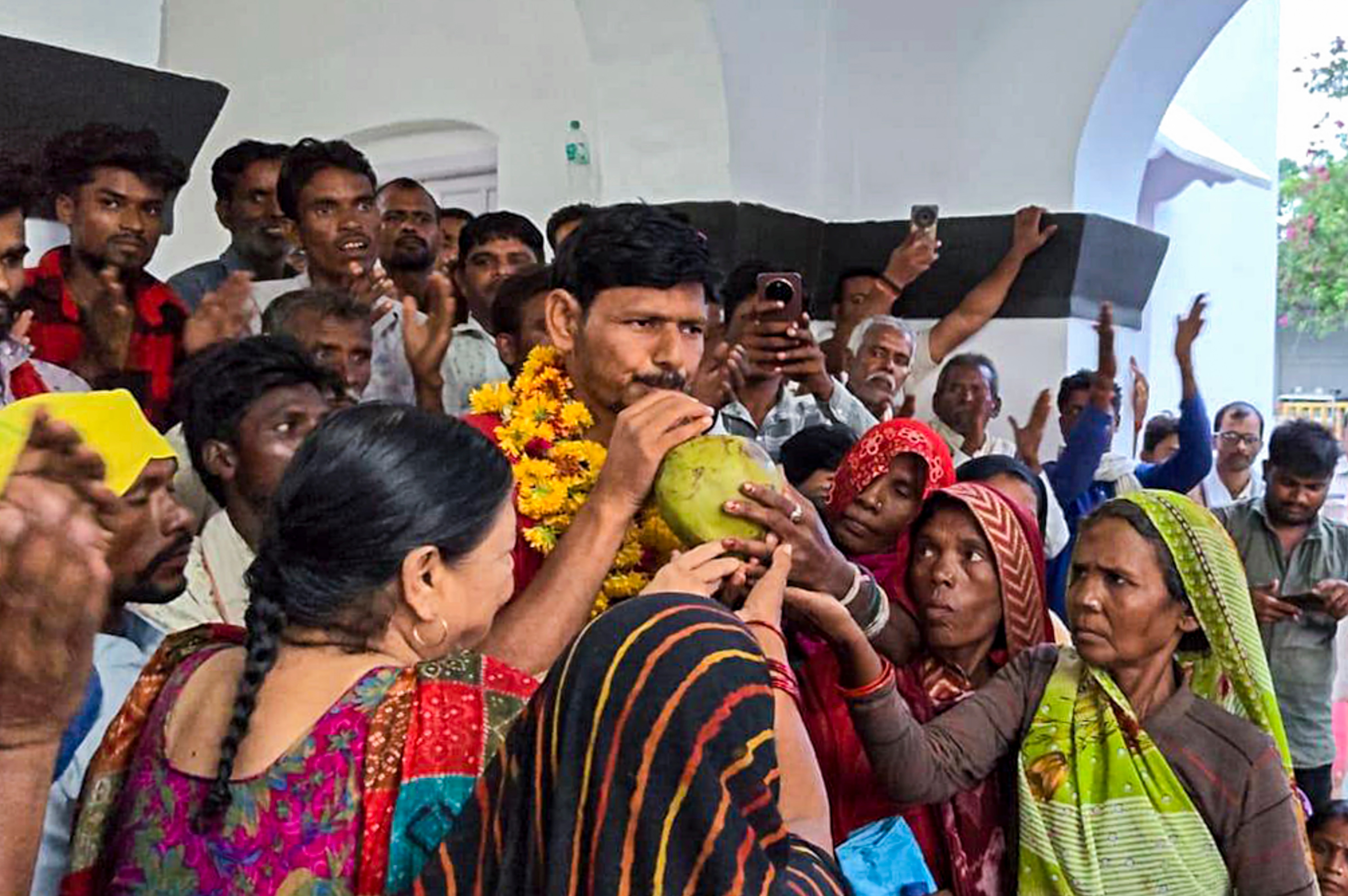 Jay Kisan Sangathan leader Amit Bhatnagar breaks his 18-day indefinite hunger strike after the district administration agreed to conduct a fresh verification of affected families in connection with the Ken-Betwa River Link Project. (PTI) Jay Kisan Sangathan leader Amit Bhatnagar breaks his 18-day indefinite hunger strike after the district administration agreed to conduct a fresh verification of affected families in connection with the Ken-Betwa River Link Project. (PTI)