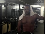 Salman Khan gives a glimpse into his late night gym session.