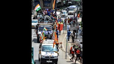 (Representative image) Traffic police advised commuters to use NH-9, the Eastern Peripheral Expressway and the Delhi-Dehradun Expressway as alternative routes during the pilgrimage. (ANI) (Representative image) Traffic police advised commuters to use NH-9, the Eastern Peripheral Expressway and the Delhi-Dehradun Expressway as alternative routes during the pilgrimage. (ANI)